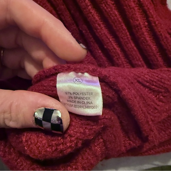 Burgundy Off the Shoulder Ribbed Sweater 🥀 - Picture 7 of 7